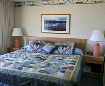 The Shoreline Inn Гран Маре Екстериор снимка